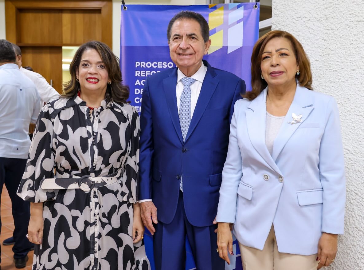 Encuentro de autoridades en el proceso de reforma